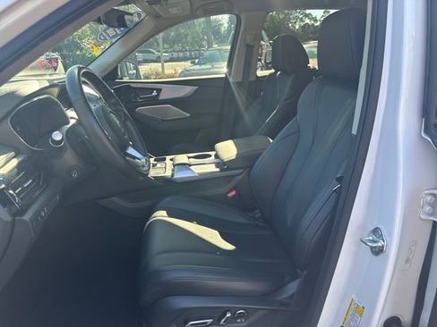Used 2024 Acura MDX FWD image 9