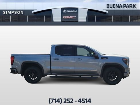 Used 2024 GMC Sierra 1500 Elevation w/ Elevation Premium Package AWD/4WD image 9
