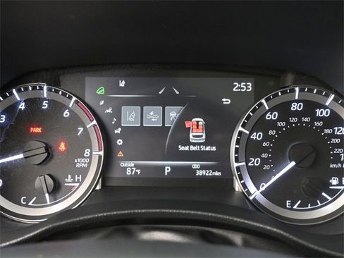 Used 2023 Toyota Highlander XSE image 9