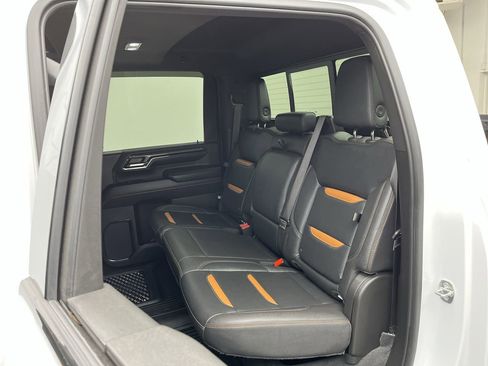 Certified 2024 GMC Sierra 2500 AT4 w/ AT4 Preferred Package image 14