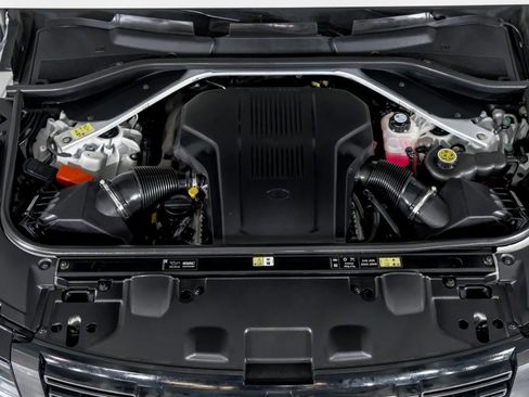 Used 2024 Land Rover Range Rover SE image 42