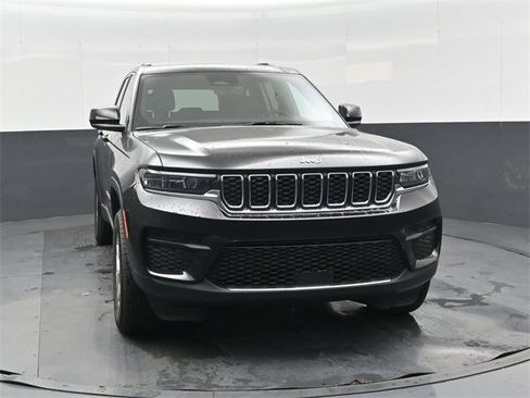 New 2025 Jeep Grand Cherokee Laredo X w/ Luxury Tech Group I image 10