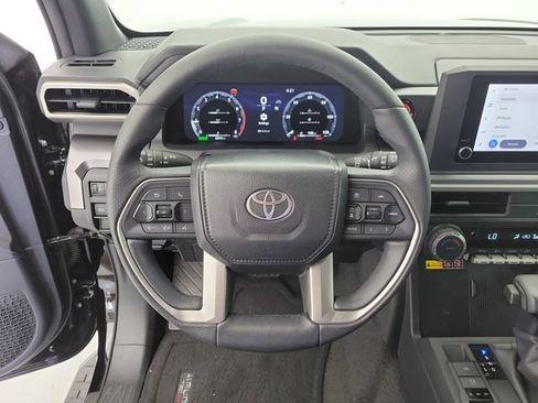 Used 2025 Toyota 4Runner TRD Off-Road AWD/4WD image 20