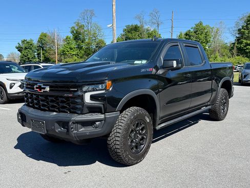 Used 2024 Chevrolet Silverado 1500 ZR2 w/ ZR2 Bison Edition AWD/4WD image 3