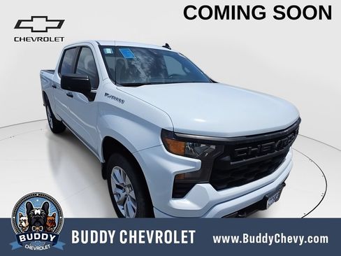 Used 2022 Chevrolet Silverado 1500 Custom AWD/4WD image 1