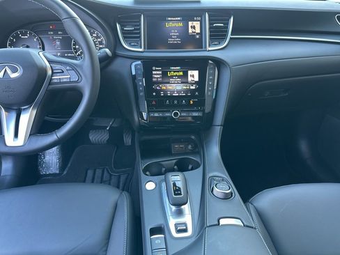 Certified 2025 INFINITI QX50 Pure image 47