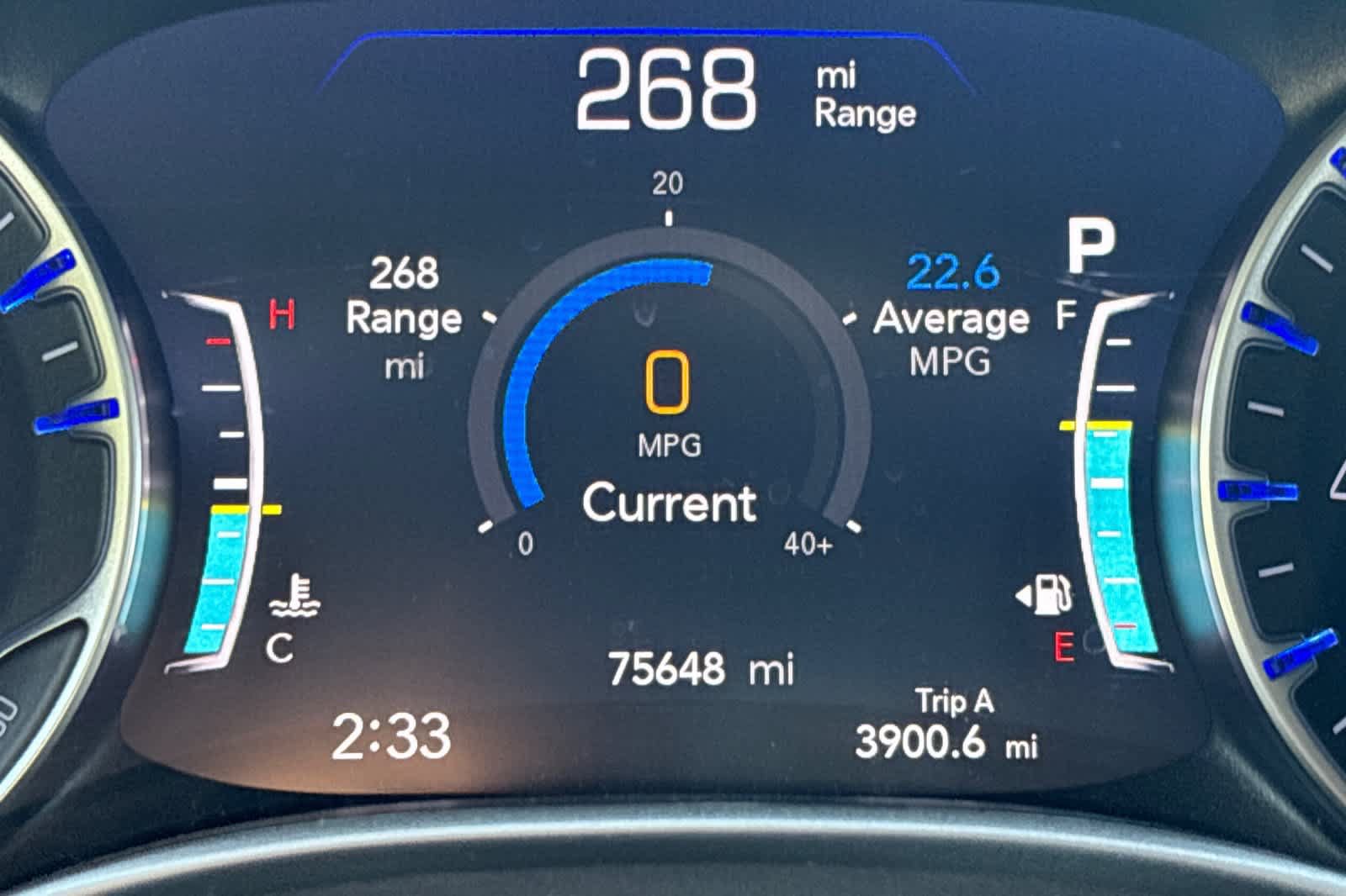 Used 2023 Chrysler Pacifica Touring-L FWD image 28