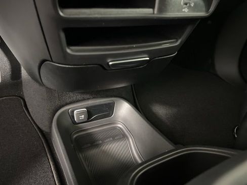 New 2026 Chrysler Pacifica Select image 25