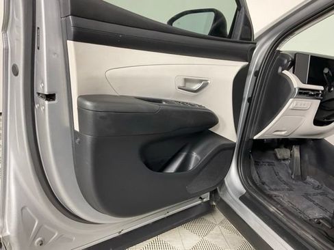 Used 2025 Hyundai Tucson SEL AWD/4WD image 13