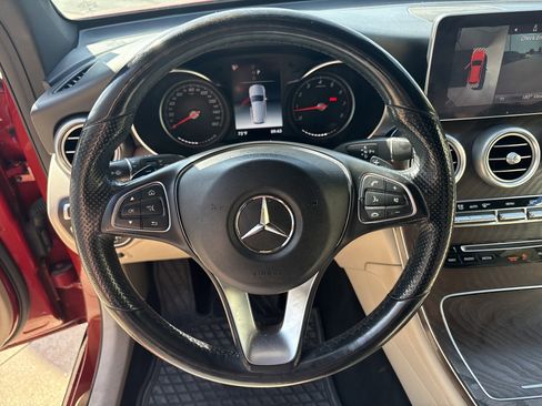 Used 2018 Mercedes-Benz GLC 300 4MATIC image 18