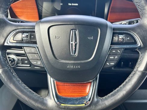Used 2018 Lincoln Navigator L Reserve w/ Technology Package AWD/4WD image 24