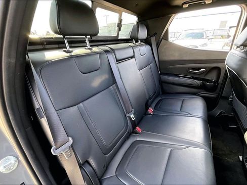 Used 2024 Hyundai Santa Cruz Limited image 35