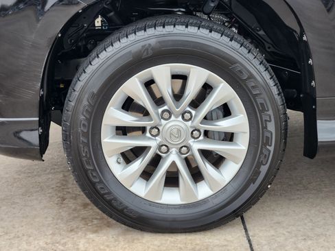 Used 2014 Lexus GX 460 image 9