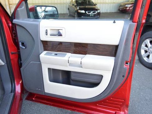Used 2012 Ford Flex SEL w/ Equipment Group Order Code FWD image 31