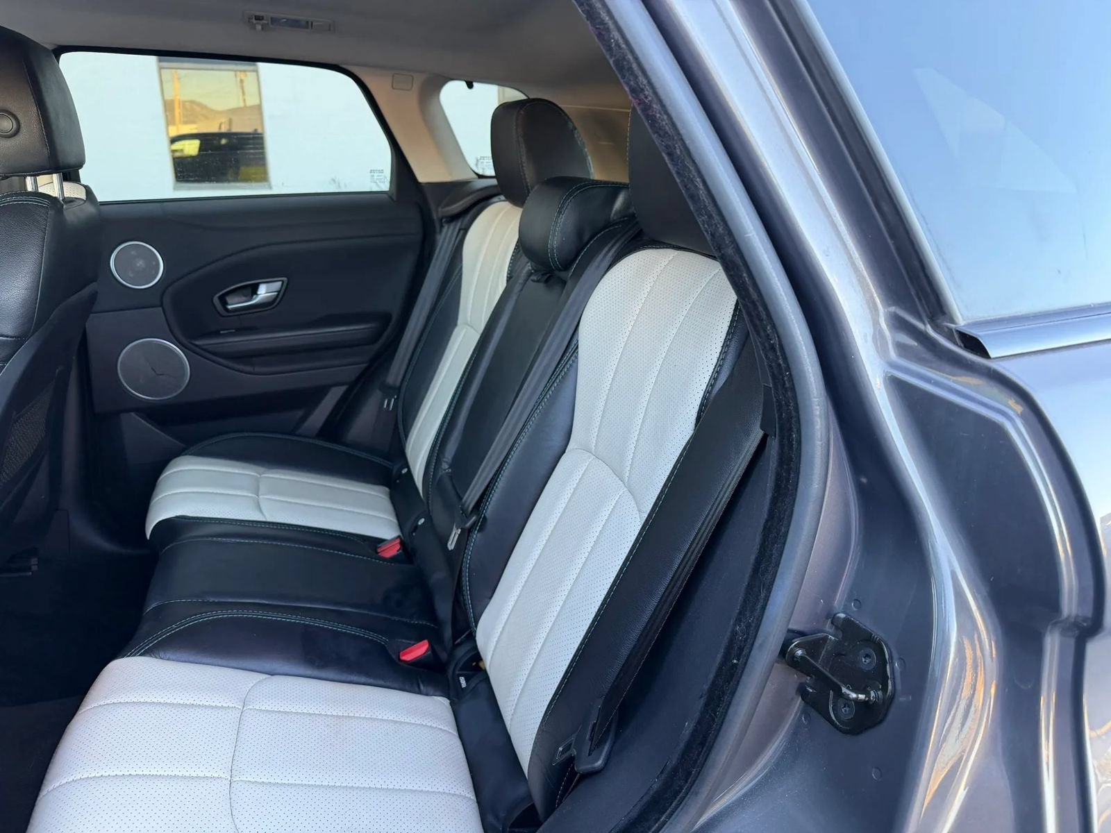 Used 2016 Land Rover Range Rover Evoque SE AWD/4WD image 18