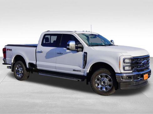 Certified 2023 Ford F350 Lariat w/ Chrome Package image 3