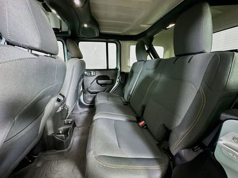 Used 2024 Jeep Wrangler Unlimited Sport AWD/4WD image 14