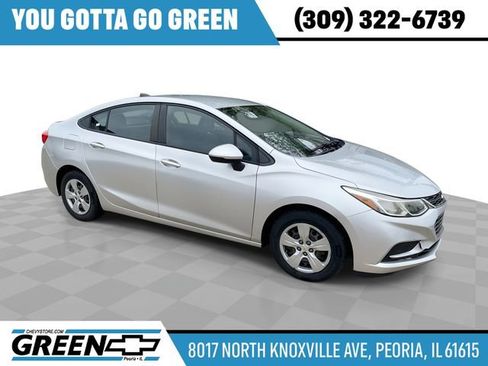 Used 2017 Chevrolet Cruze LS FWD image 1