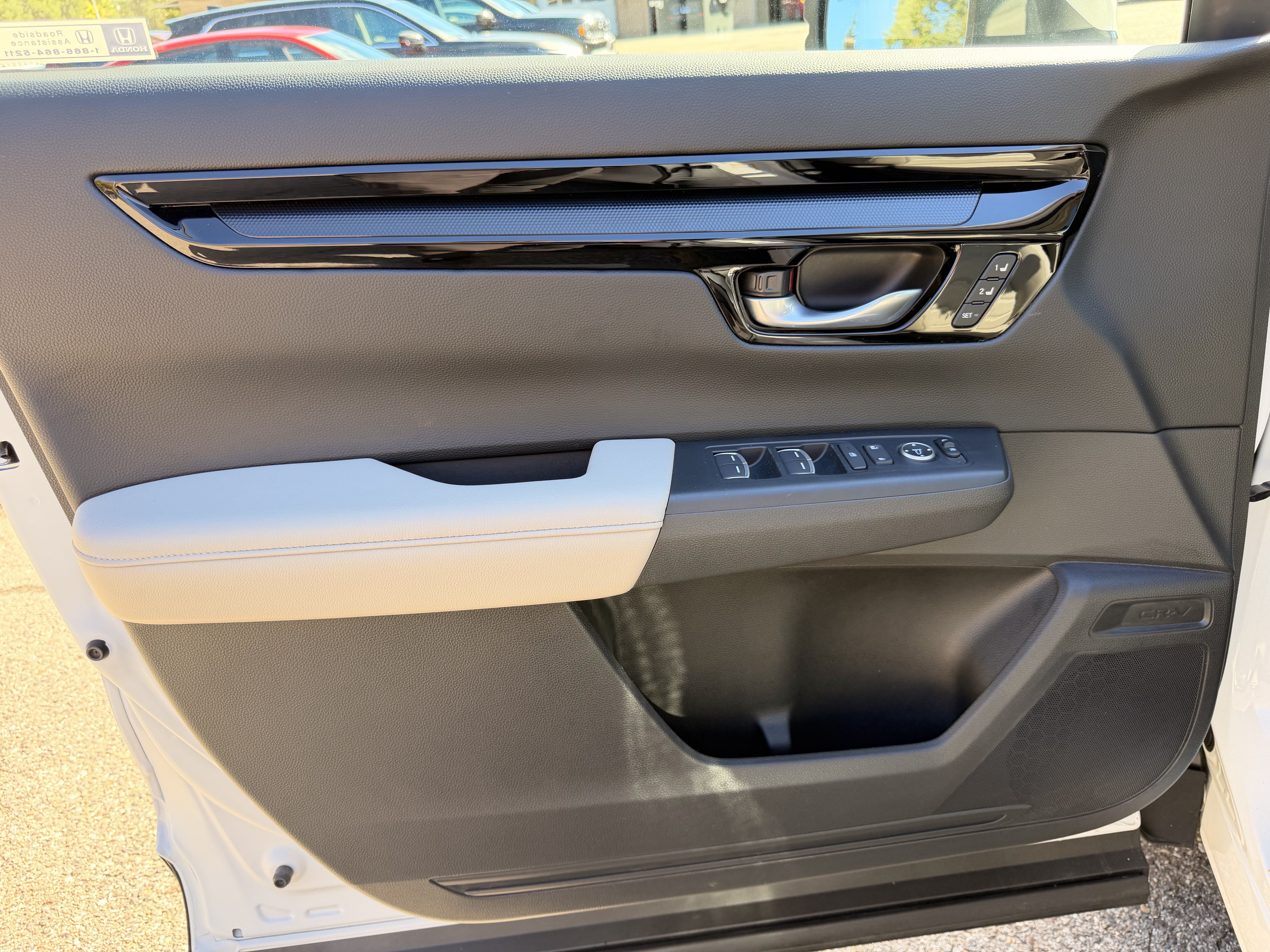 Used 2024 Honda CR-V EX-L image 12