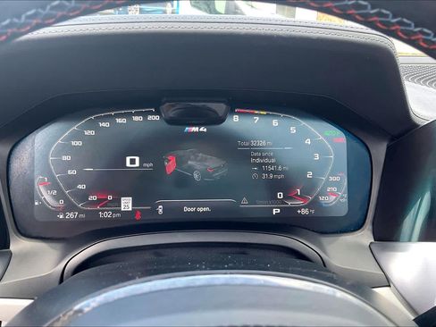 Used 2023 BMW M4 xDrive Competition w/ M Driver's Package AWD/4WD image 25