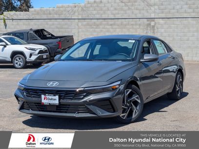 New 2025 Hyundai Elantra Limited