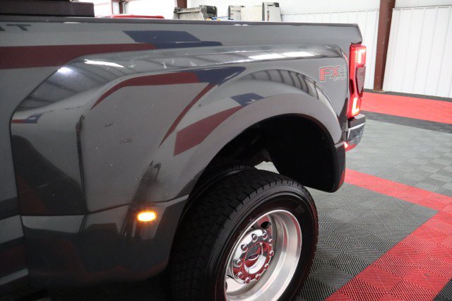 Used 2021 Ford F450 Lariat w/ Lariat Ultimate Package AWD/4WD image 31