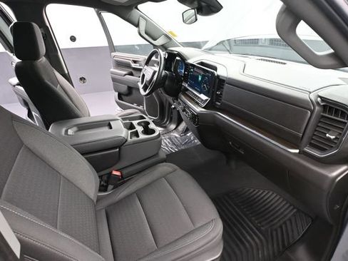 Used 2023 Chevrolet Silverado 1500 LT AWD/4WD image 49