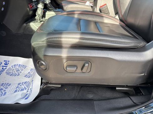 Used 2024 Jeep Wrangler Unlimited Rubicon image 65