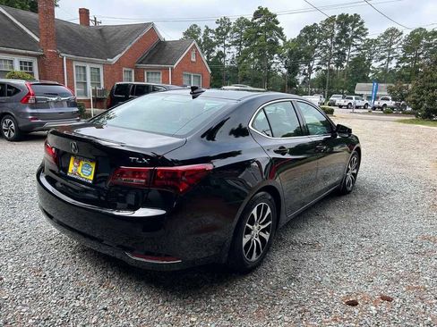 Used 2017 Acura TLX FWD image 6