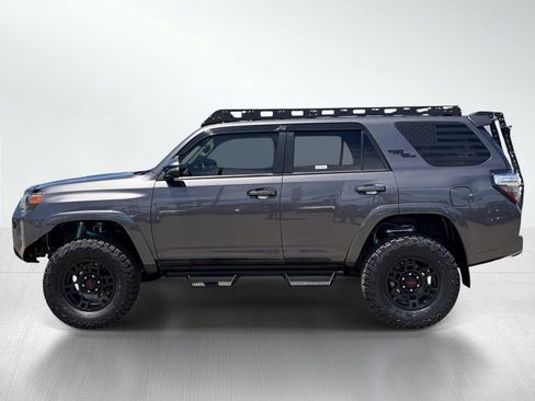Used 2020 Toyota 4Runner TRD Off-Road Premium AWD/4WD image 2