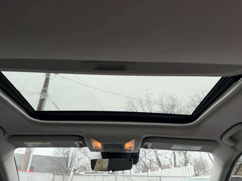 Used 2020 Toyota RAV4 XLE Premium FWD image 17