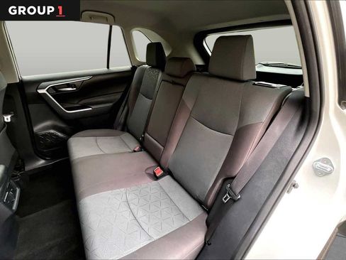 Certified 2025 Toyota RAV4 XLE AWD/4WD image 21