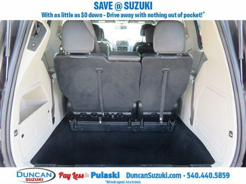 Used 2017 Dodge Grand Caravan SXT image 12