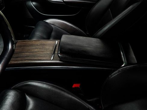 Used 2021 Tesla Model S Plaid image 15