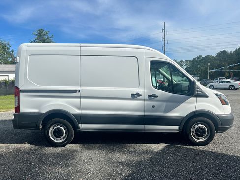 Used 2018 Ford Transit 150 130 Medium Roof image 4