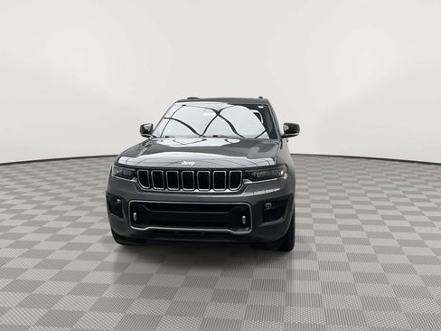 Used 2023 Jeep Grand Cherokee Overland AWD/4WD image 37