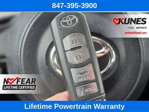 Used 2019 Toyota Yaris LE image 48