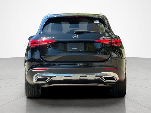 Used 2025 Mercedes-Benz GLC 350e 4MATIC image 4