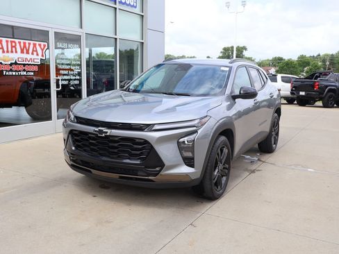 Certified 2024 Chevrolet Trax ACTIV FWD image 6
