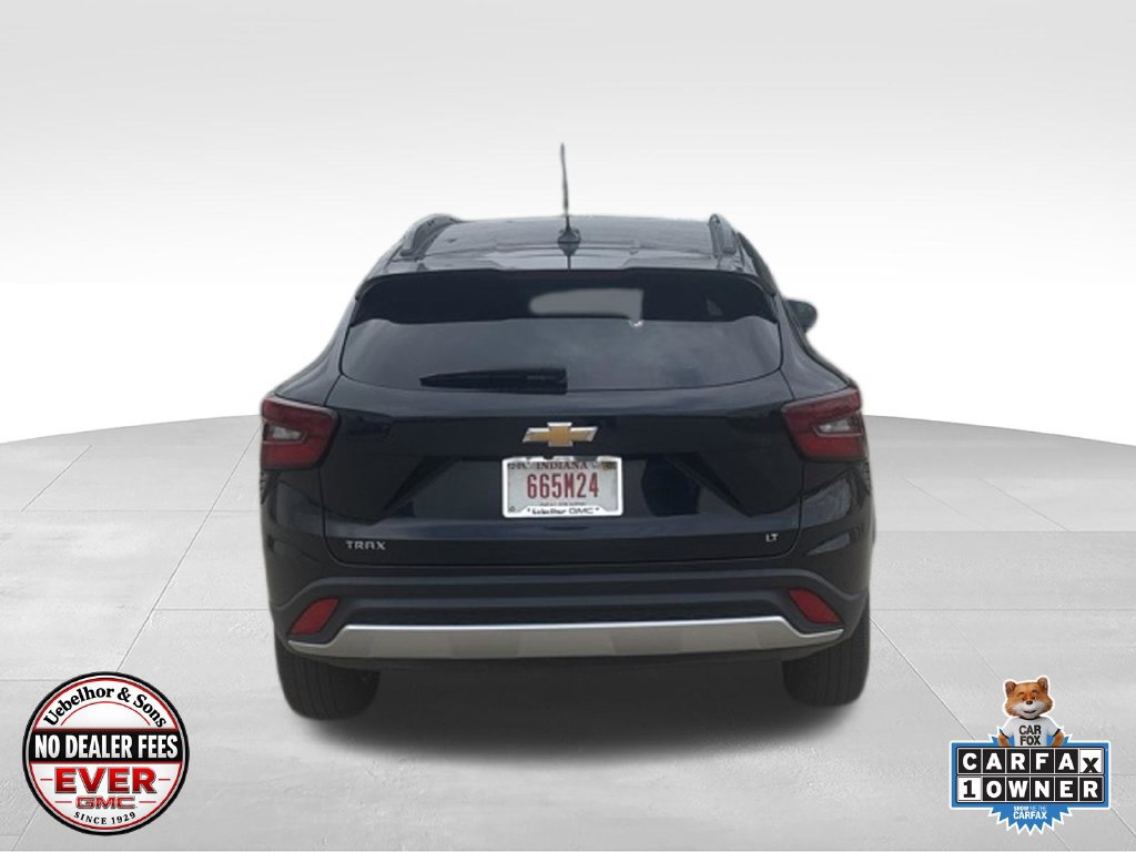 Used 2025 Chevrolet Trax LT FWD image 7