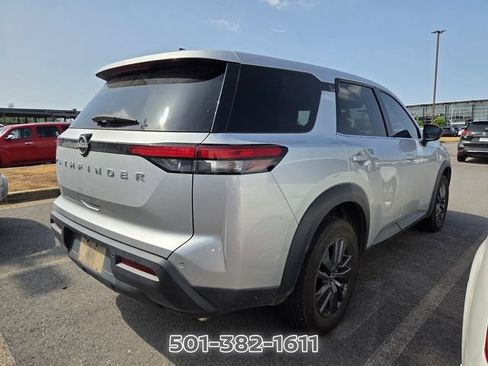 Used 2023 Nissan Pathfinder S FWD image 4