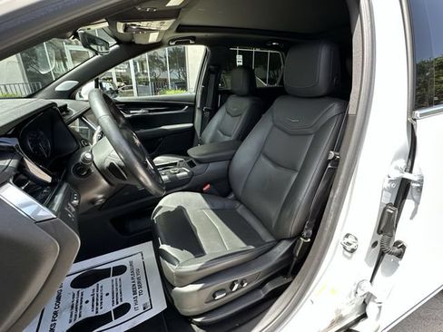 Certified 2024 Cadillac XT5 Premium Luxury w/ Technology Package FWD image 19