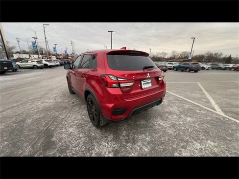 Used 2023 Mitsubishi Outlander Sport LE image 6