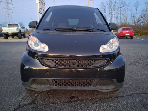 Used 2013 smart fortwo pure image 2