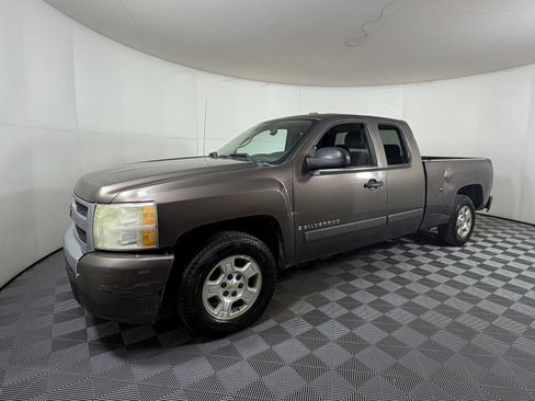 Used 2008 Chevrolet Silverado 1500 LT w/ Power Pack Plus image 2