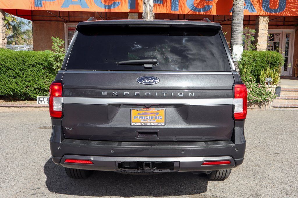 Used 2022 Ford Expedition XLT AWD/4WD image 7