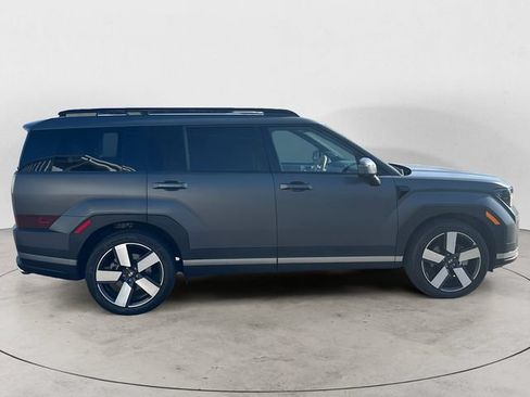 Certified 2025 Hyundai Santa Fe Limited AWD/4WD image 6