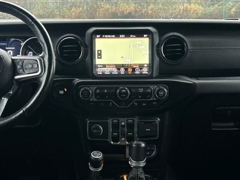 Used 2021 Jeep Wrangler Unlimited Sahara AWD/4WD image 38