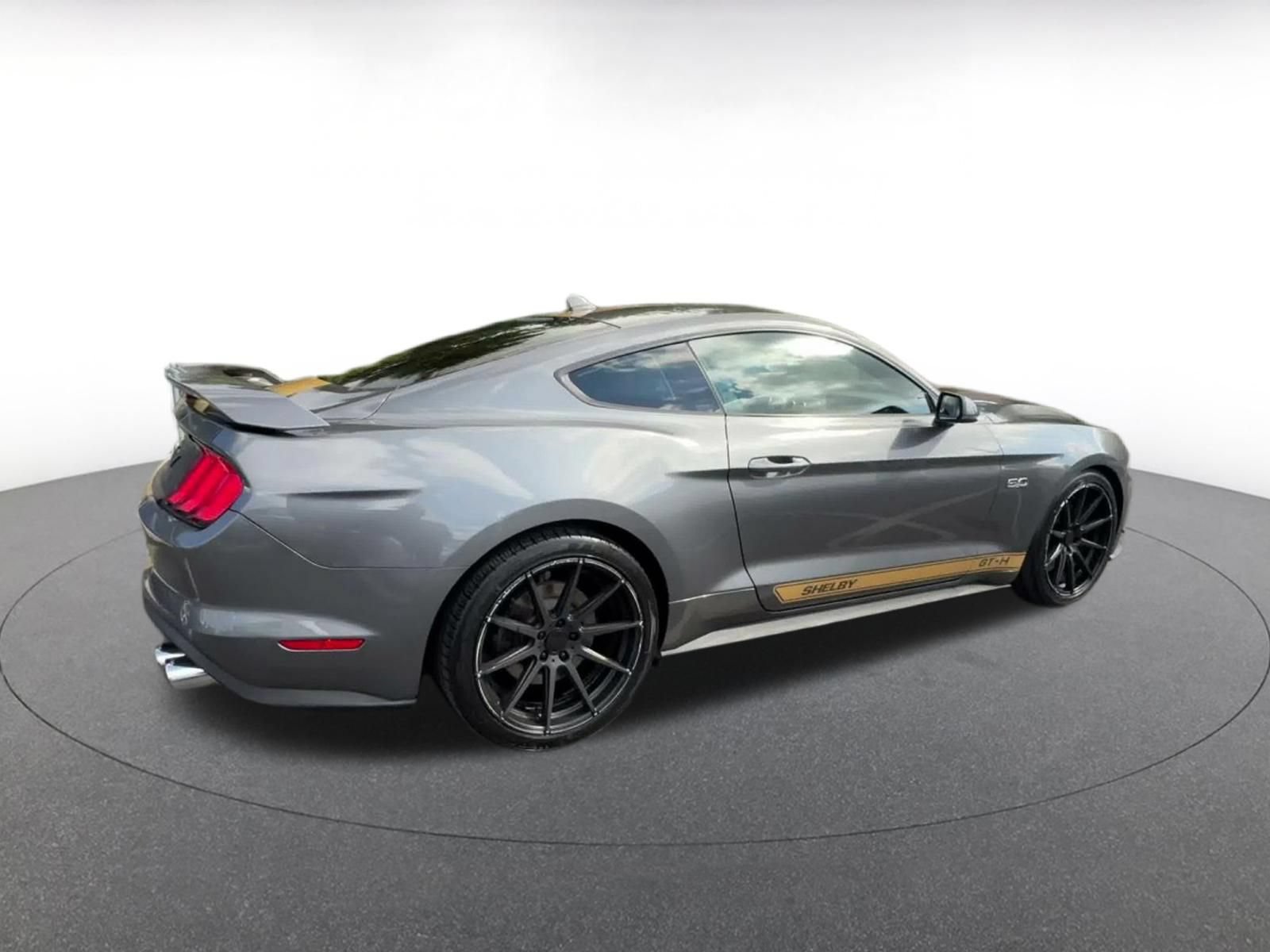 Used 2022 Ford Mustang GT Premium w/ GT Performance Package RWD image 13