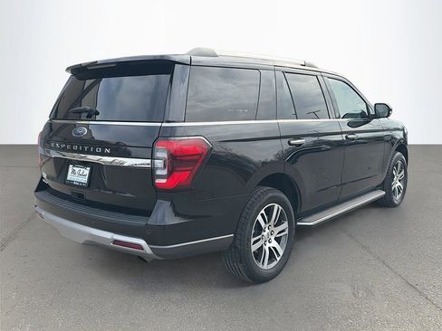 Used 2023 Ford Expedition Limited image 4